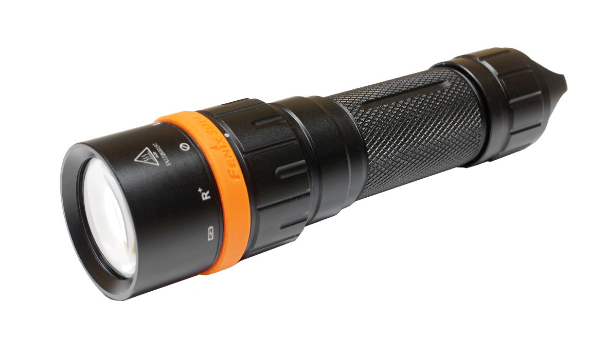Potápačské LED svietidlo Fenix SD11