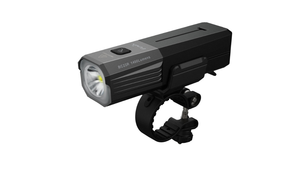 Náhledový obrázek - Cyklosvetlo Fenix BC22R neoslepí protiidúcich a ponúka variabilnejšie umiestnenie na riadidlách